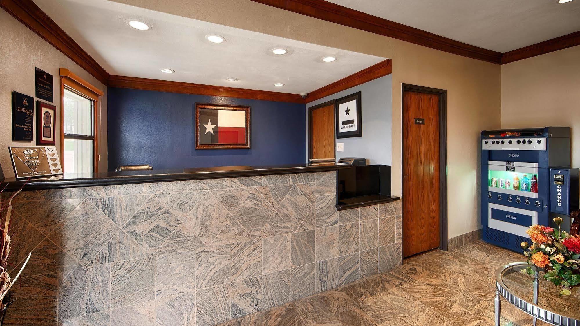 Best Western Regency Inn & Suites Gonzales Exteriér fotografie