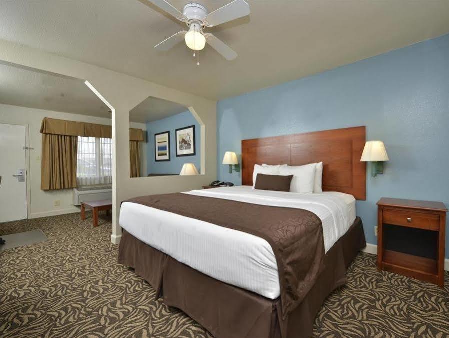 Best Western Regency Inn & Suites Gonzales Exteriér fotografie